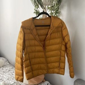 Uniqlo Unisex Puffer Jacket with Bag
